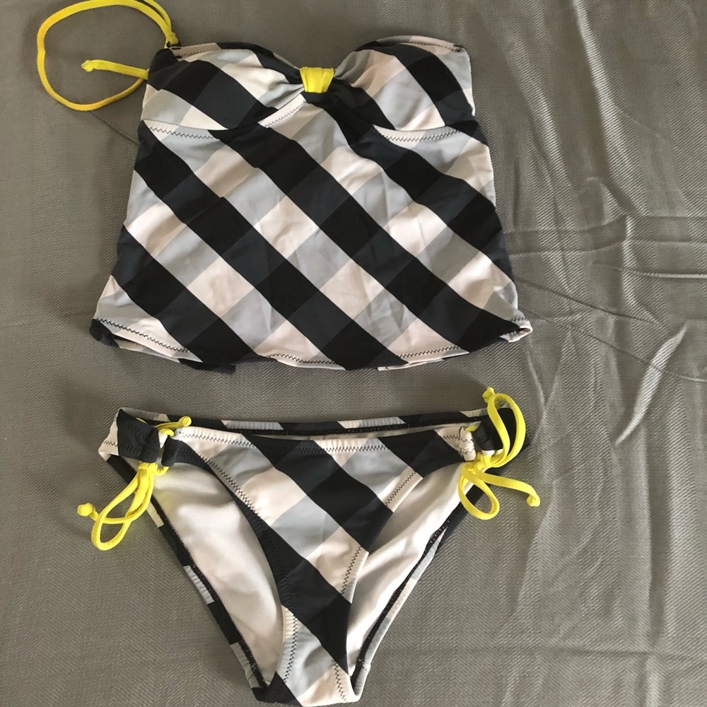Checkered 2pc Swimsuit